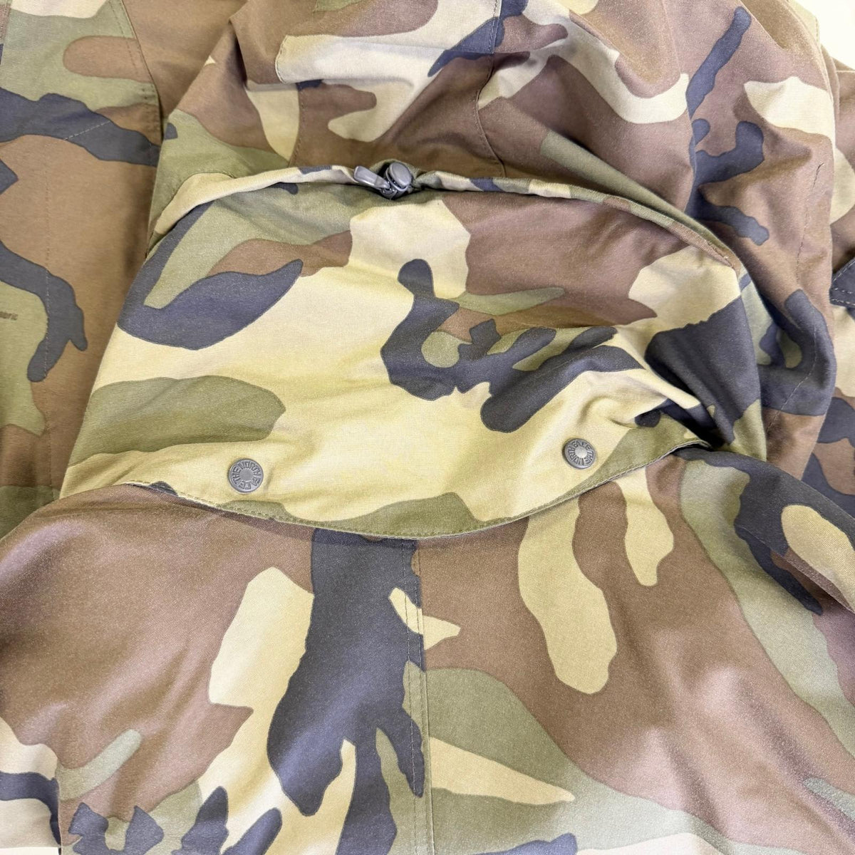 【美品】THE NORTH FACE ミリタリージャケット 迷彩 XLサイズ【クリーニング発送】