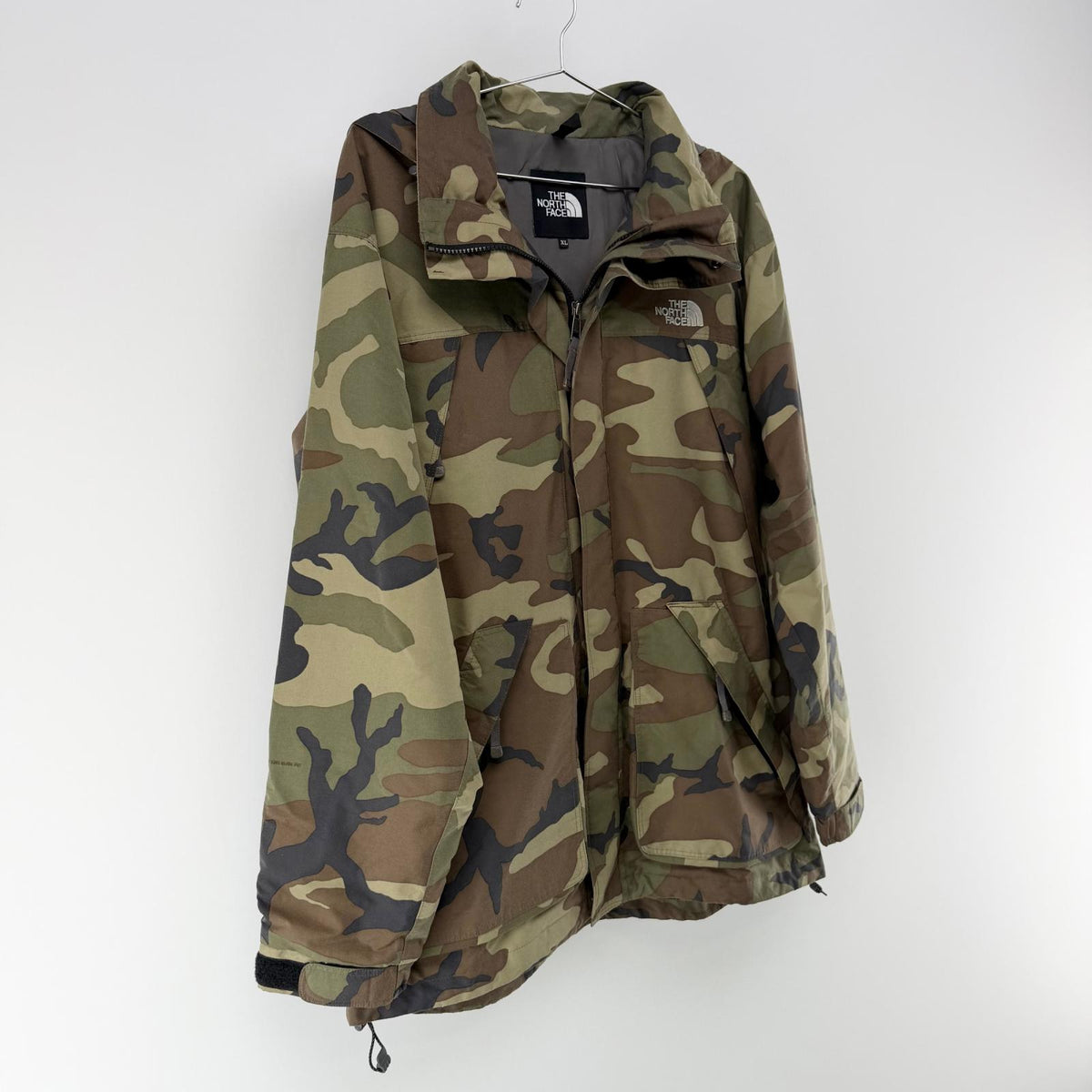 【美品】THE NORTH FACE ミリタリージャケット 迷彩 XLサイズ【クリーニング発送】