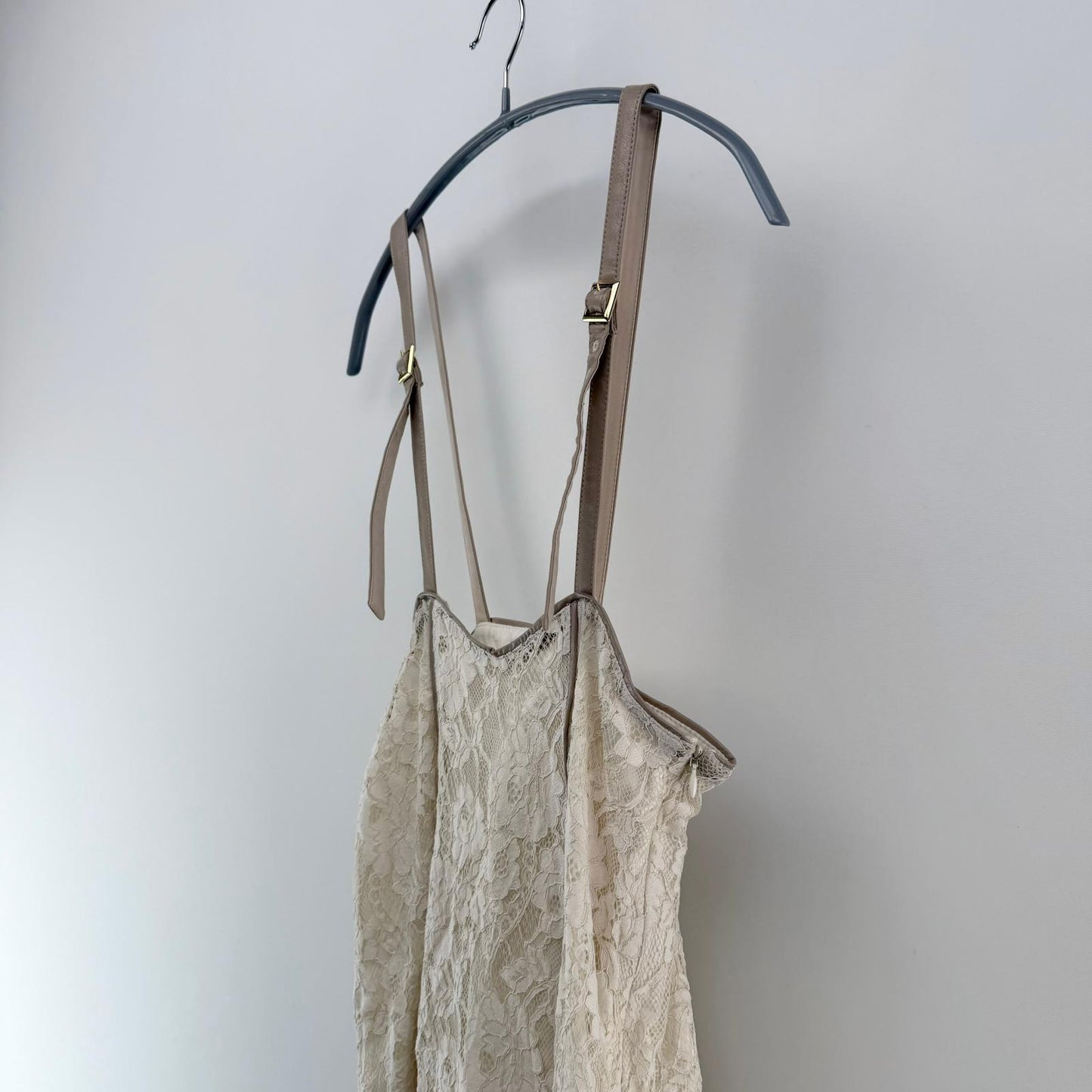 【美品】Noela キャミワンピース ベージュ Mサイズ【クリーニング発送】