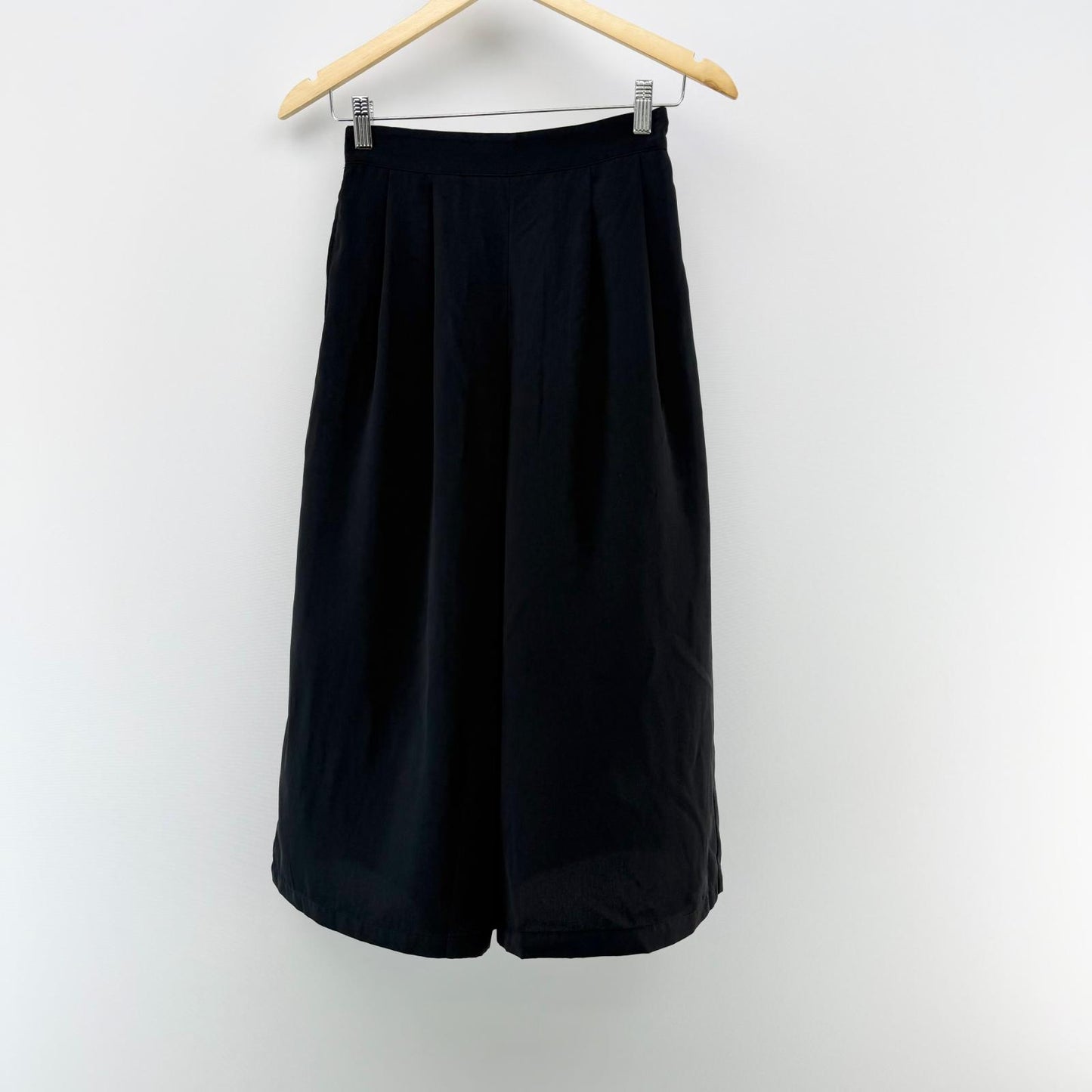 【美品】comfort basic ガウチョパンツ ブラック Lサイズ【クリーニング発送】