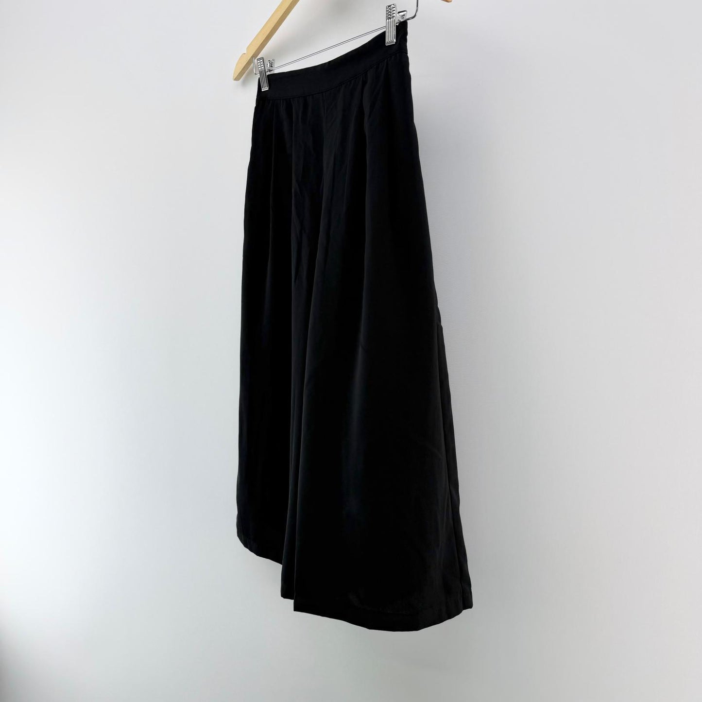 【美品】comfort basic ガウチョパンツ ブラック Lサイズ【クリーニング発送】