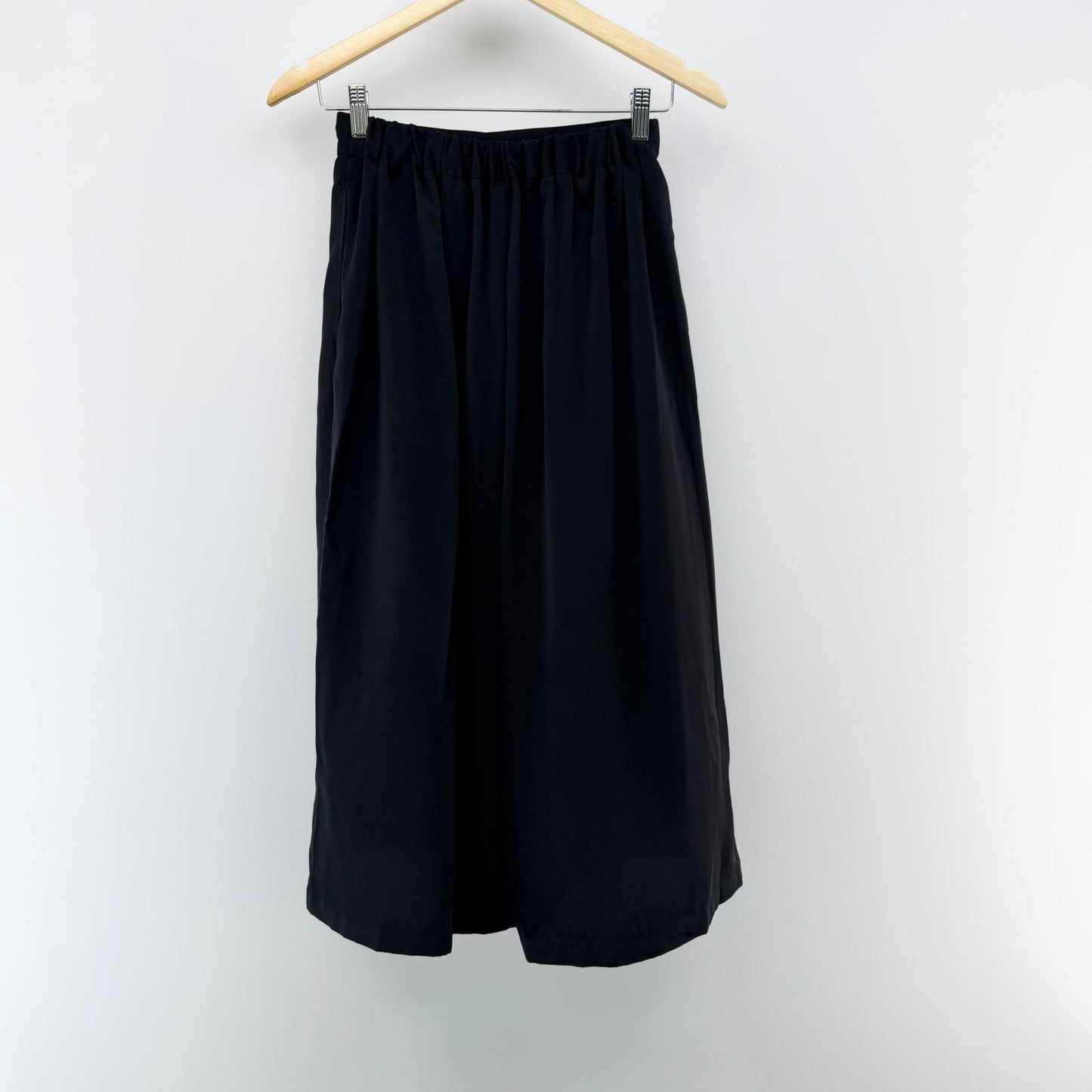 【美品】comfort basic ガウチョパンツ ブラック Lサイズ【クリーニング発送】