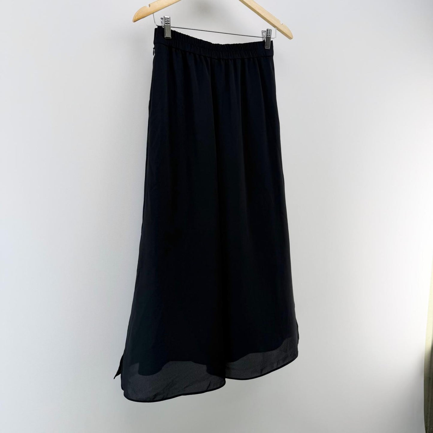 【美品】ユニクロ ガウチョパンツ ブラック Mサイズ【クリーニング発送】