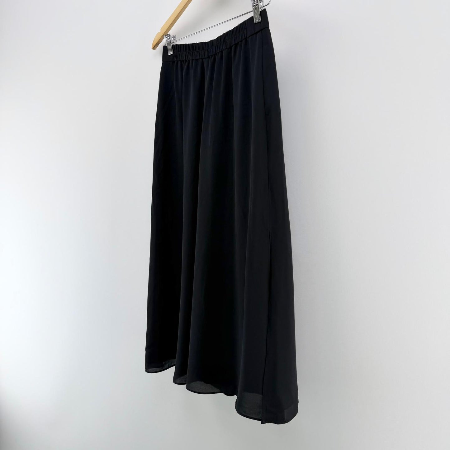 【美品】ユニクロ ガウチョパンツ ブラック Mサイズ【クリーニング発送】