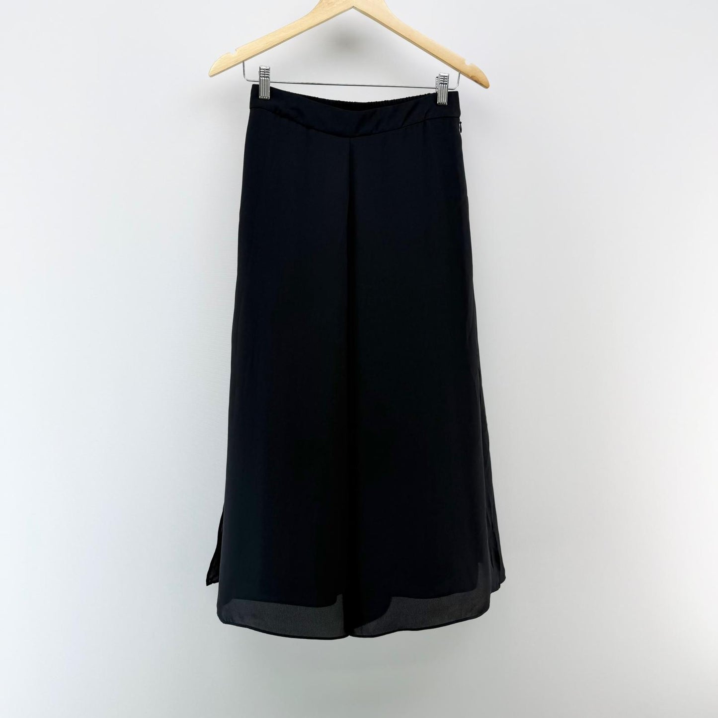 【美品】ユニクロ ガウチョパンツ ブラック Mサイズ【クリーニング発送】
