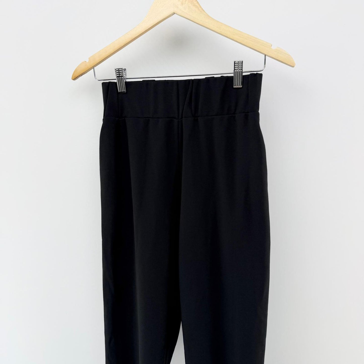 【美品】Frene スラックス ブラック Mサイズ【クリーニング発送】