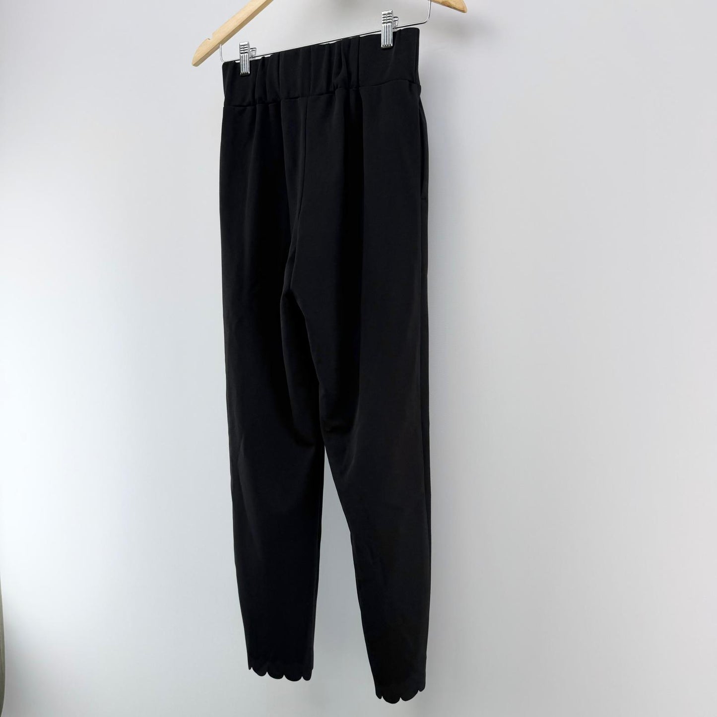 【美品】Frene スラックス ブラック Mサイズ【クリーニング発送】