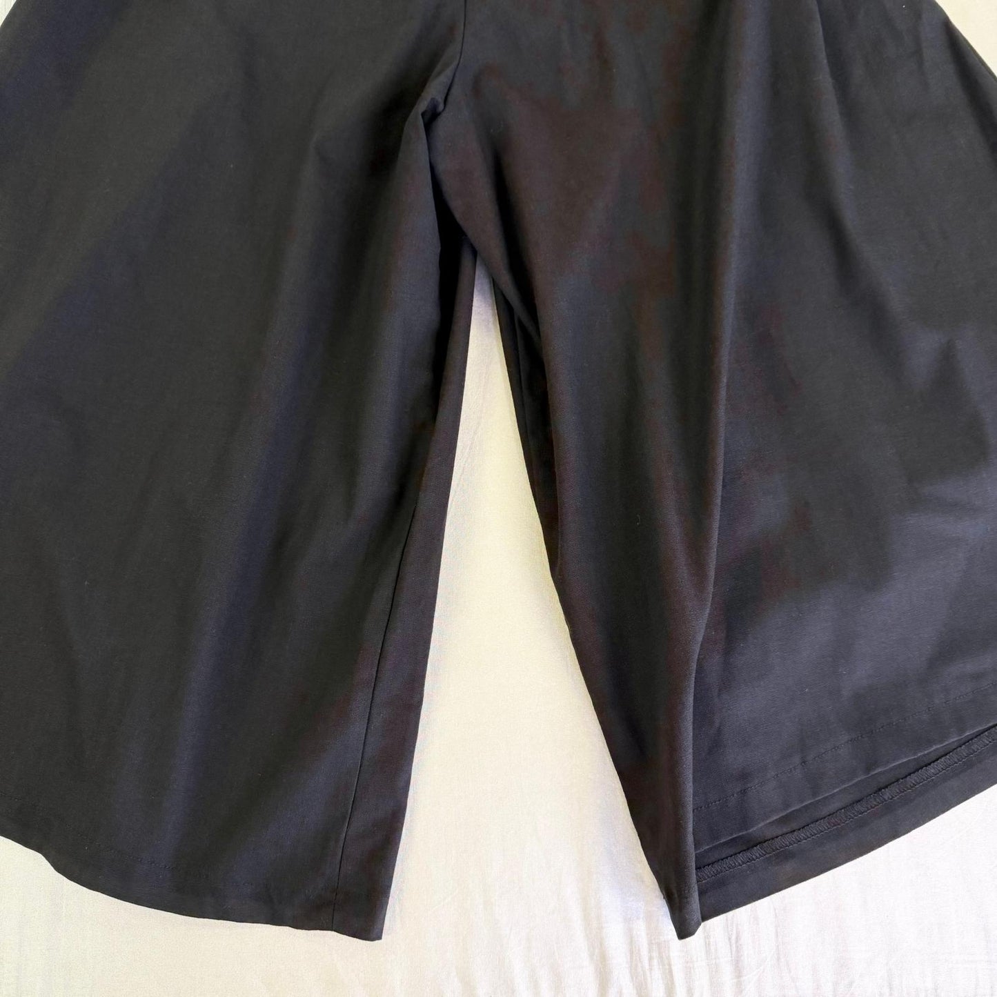 【美品】aquagarage ガウチョパンツ ブラック Mサイズ 【クリーニング発送】