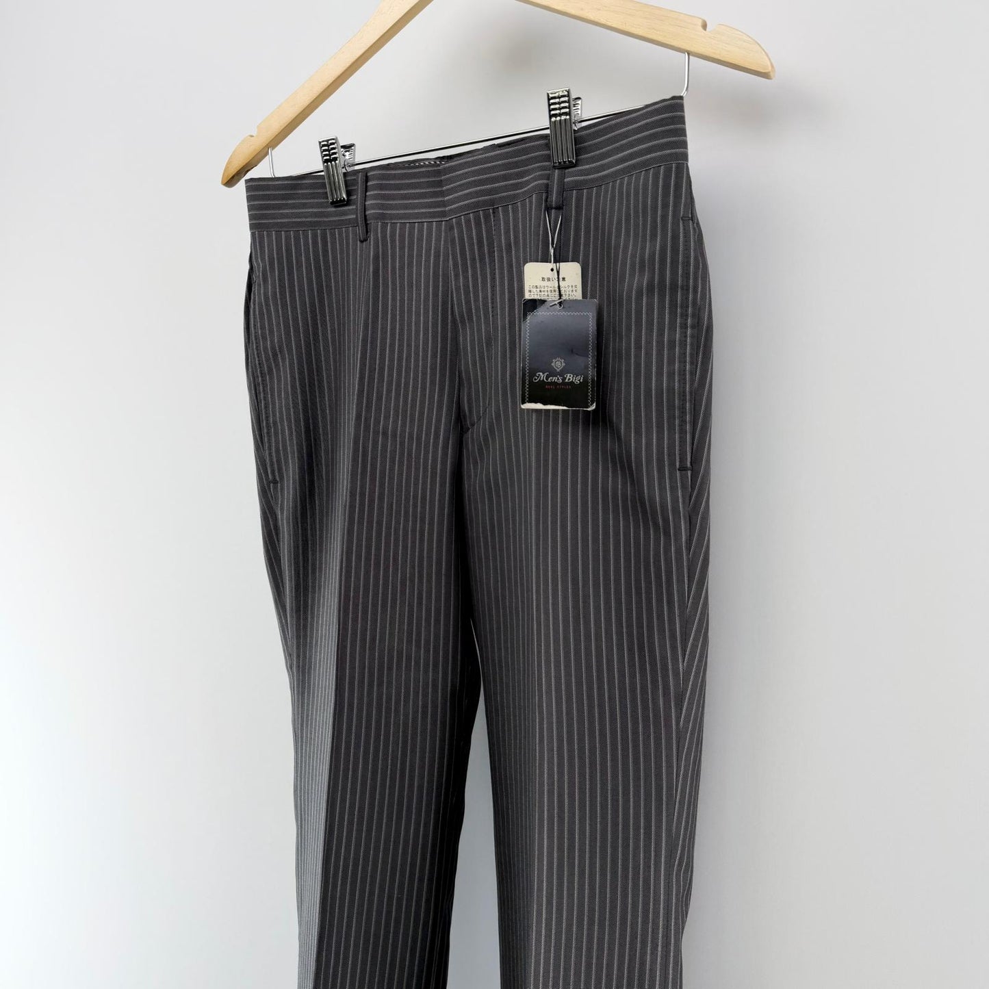 【新品タグ付】メンズビギ ビジネススーツ上下 ストライプ 01サイズ【美品】