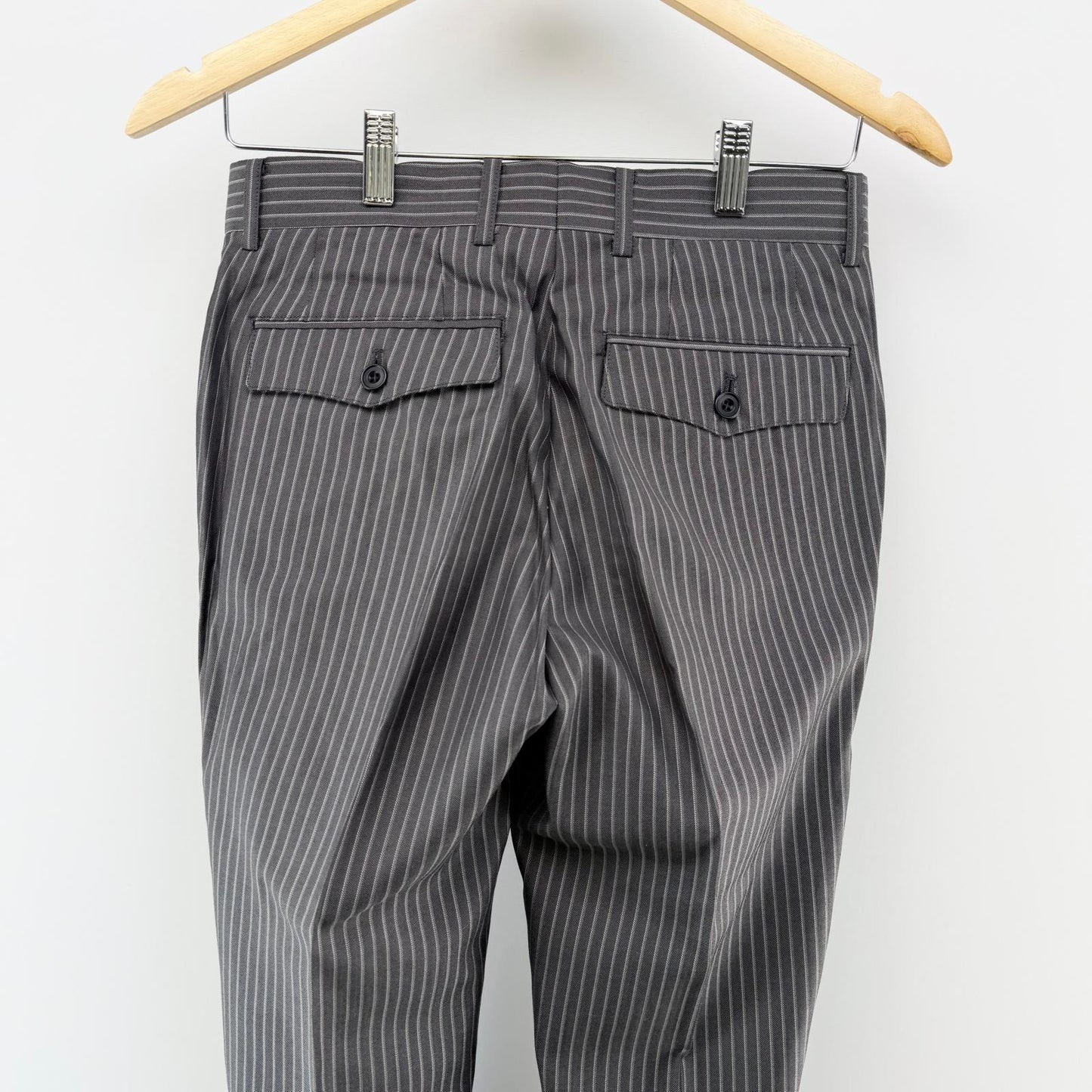 【新品タグ付】メンズビギ ビジネススーツ上下 ストライプ 01サイズ【美品】