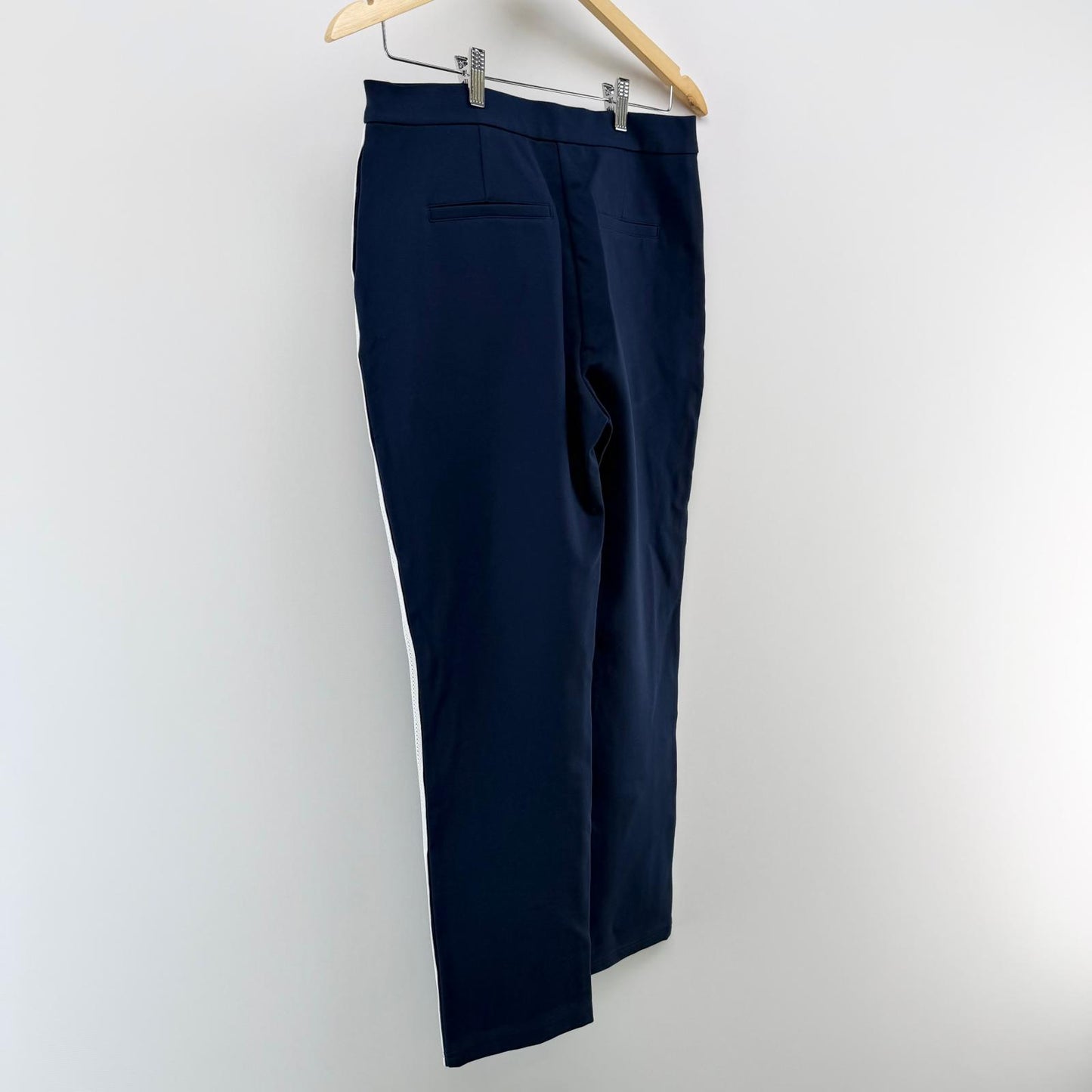 【新品タグ付】JUICY COUTURE パンツ ネイビー 6サイズ【美品】