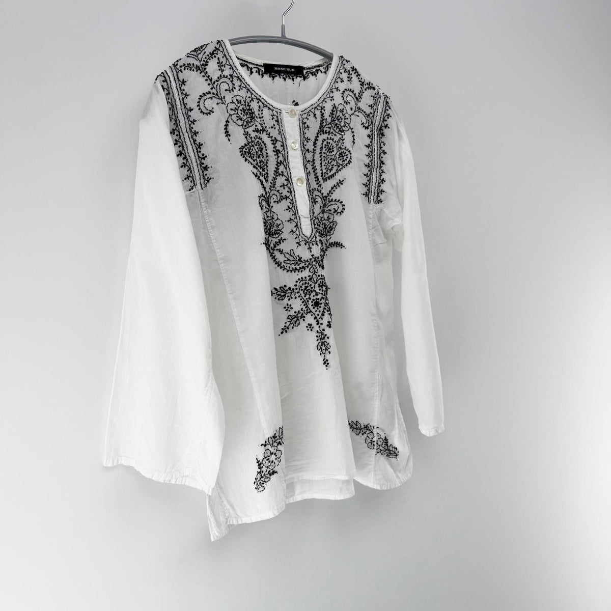 【美品】ROSE BUD ブラウス ホワイト Fサイズ【クリーニング発送】