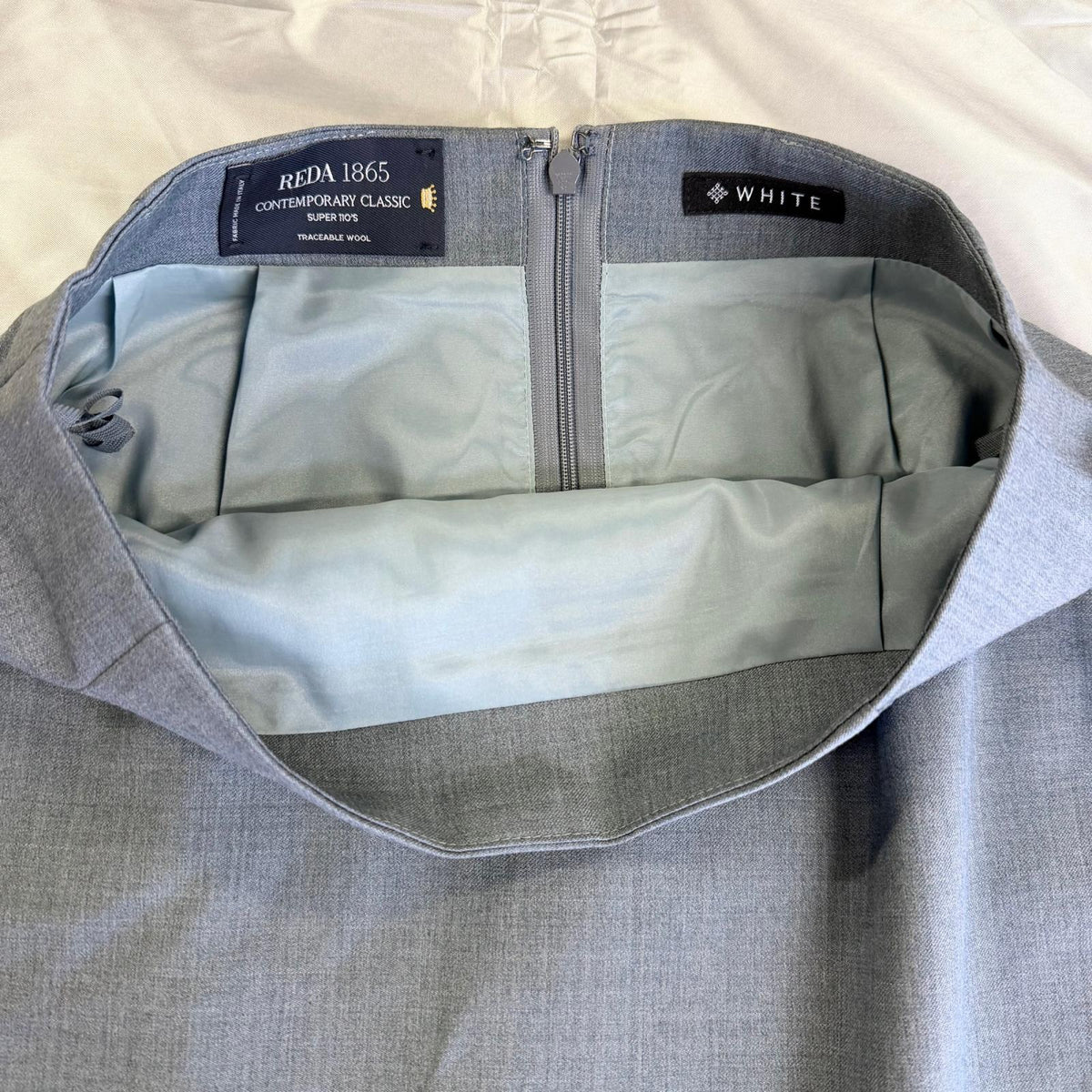 【美品】WHITE スーツスカートパンツセット ブルー 38サイズ【クリーニング発送】