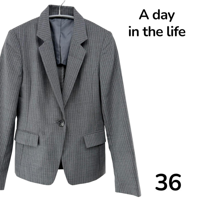 【美品】a day in the life スーツスカート上下 グレイ 36サイズ【クリーニング発送】