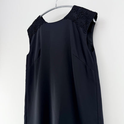 【美品】stola ワンピース ブラック 38サイズ【クリーニング発送】