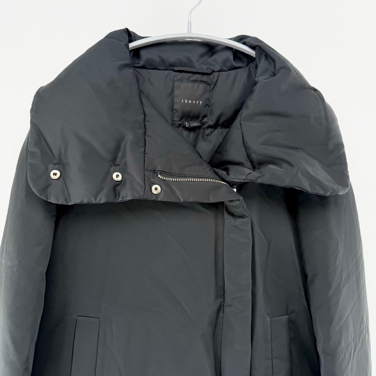【美品】theory ダウンコート ブラック Pサイズ【クリーニング発送】
