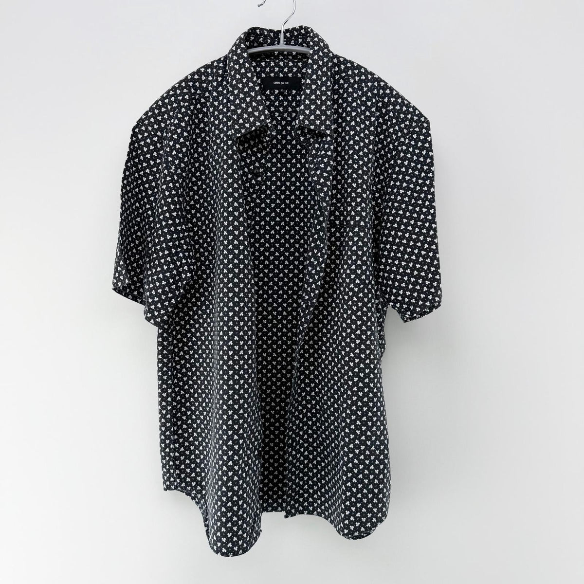 【美品】COMME CA ISM 半袖シャツ ブラック Fサイズ【クリーニング発送】