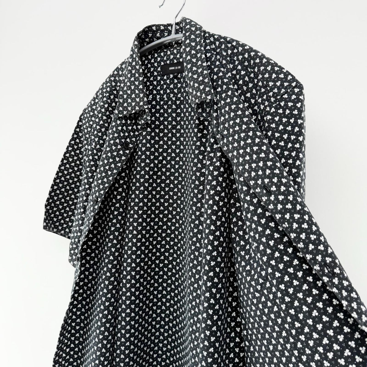 【美品】COMME CA ISM 半袖シャツ ブラック Fサイズ【クリーニング発送】