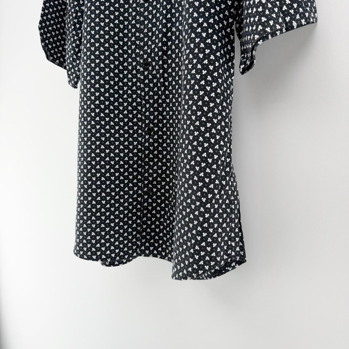 【美品】COMME CA ISM 半袖シャツ ブラック Fサイズ【クリーニング発送】
