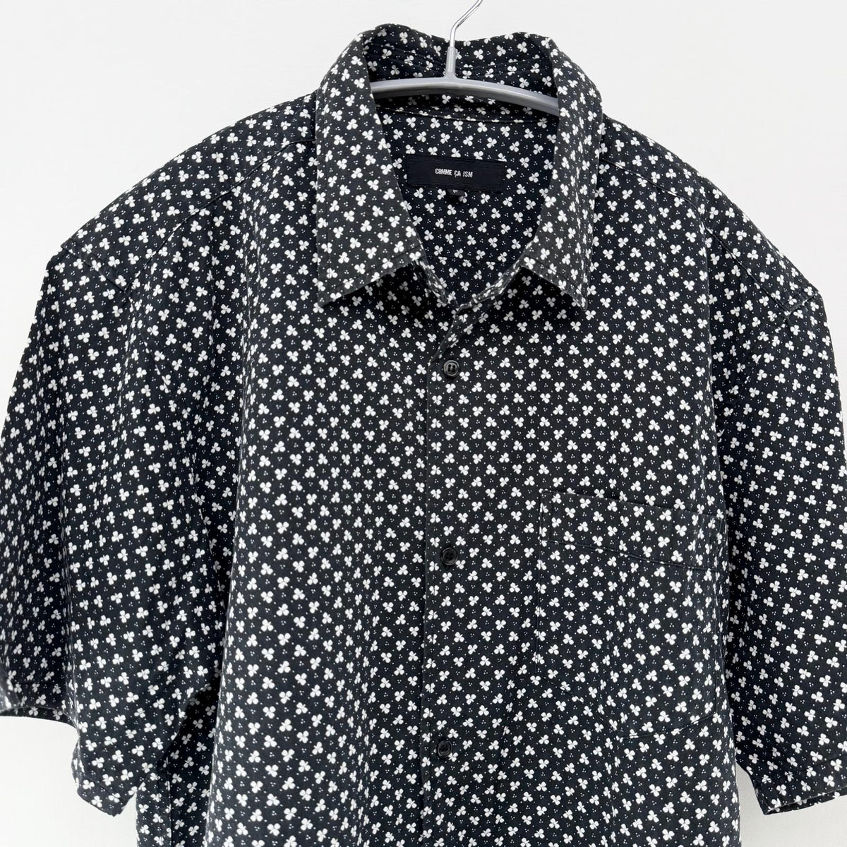 【美品】COMME CA ISM 半袖シャツ ブラック Fサイズ【クリーニング発送】