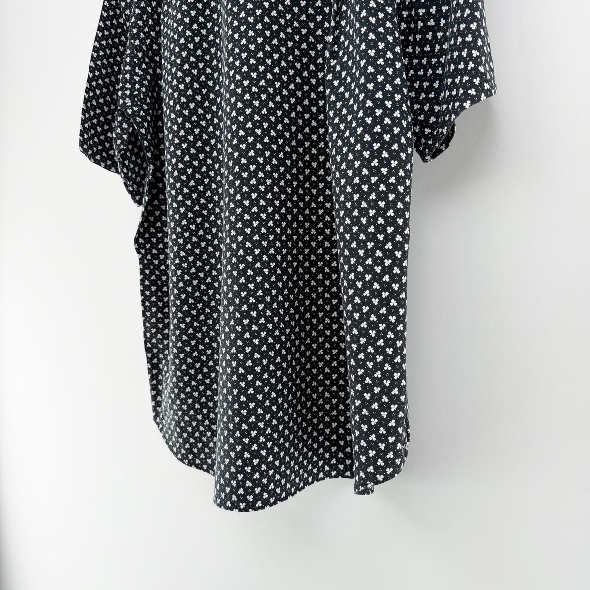 【美品】COMME CA ISM 半袖シャツ ブラック Fサイズ【クリーニング発送】