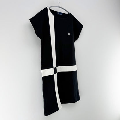 【美品】FRED PERRY ワンピース ブラック 8サイズ【クリーニング発送】